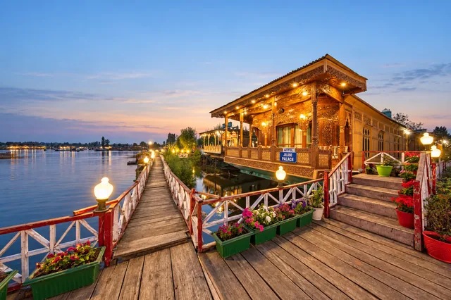 Kolu Group of Houseboats, Dal Lake, Srinagar